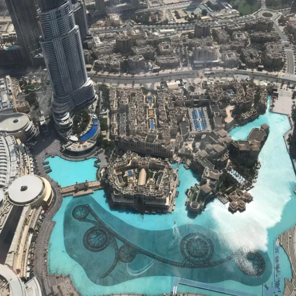 wycieczki po polsku dubaj widok z burj khalifa